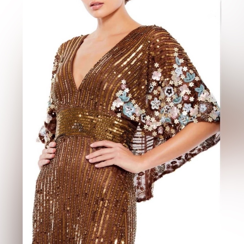 Mac Duggal Elegant Sequin Evening Gown with Cape, sz 8 - Picture 3 of 9